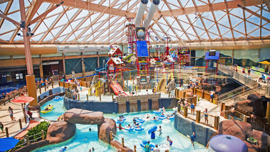 Indoor water park resort in Virginia with family amenities