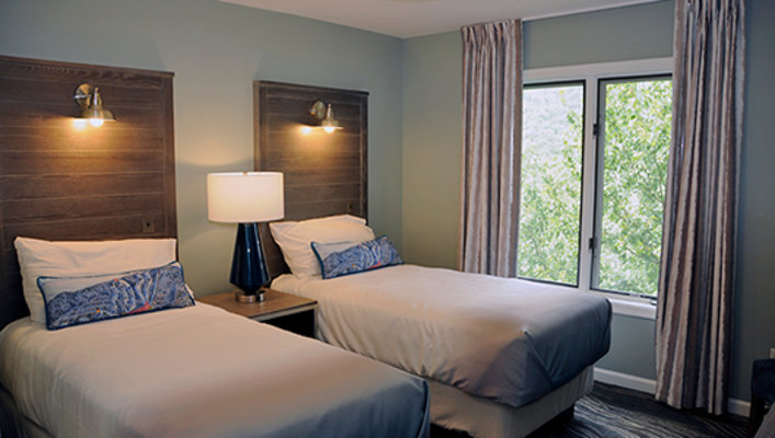 Summit Bedroom