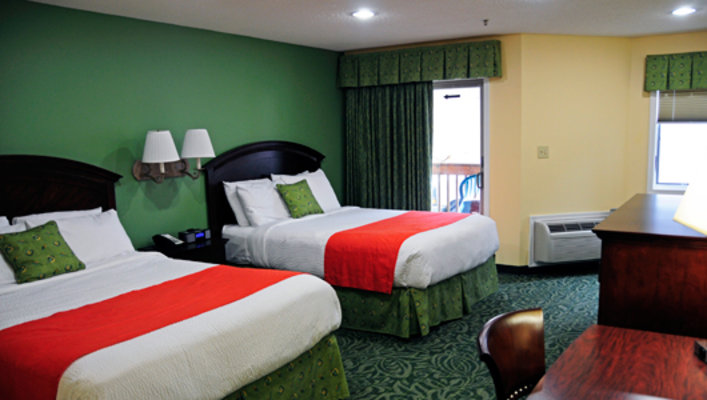 Hotel Queen Room